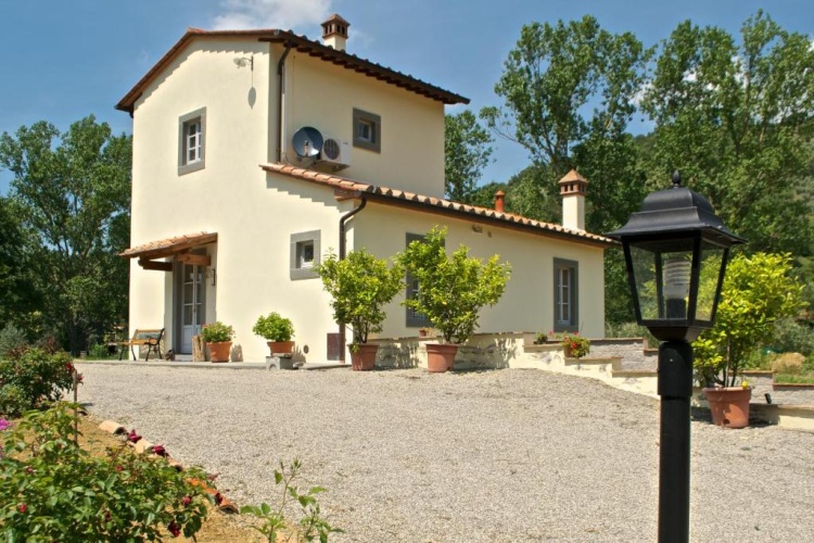 2 Bedrooms Cottage