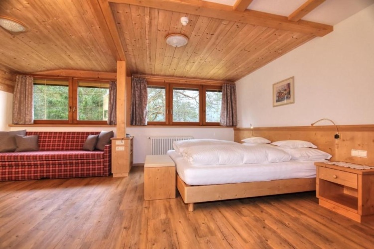 Deluxe Family room