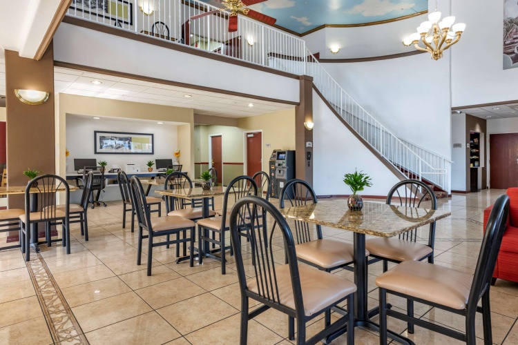 Quality Inn Zephyrhills-Dade City photo 32