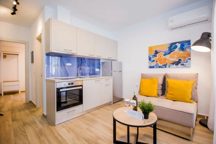 1 Bedroom Apartment