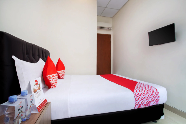 Hotel O Sarkawi Residence