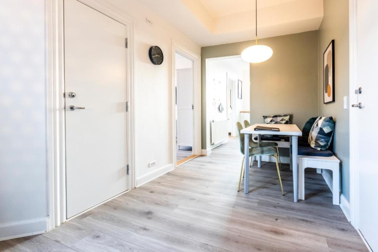 2 Bedrooms Deluxe Triple Apartment with city view