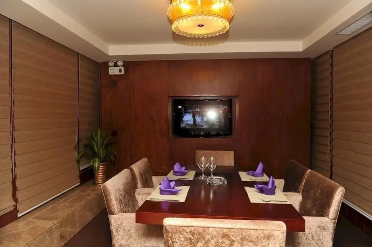 Western Coast Garden Hotel