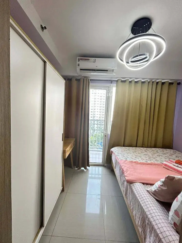 Shore Residences MOA staycation