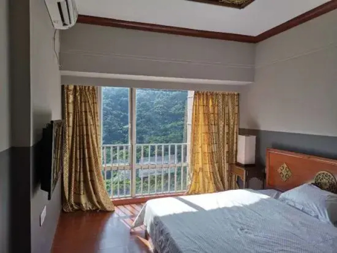 Weifudun Holiday Apartment (Hailing Island Poly Silver Beach)