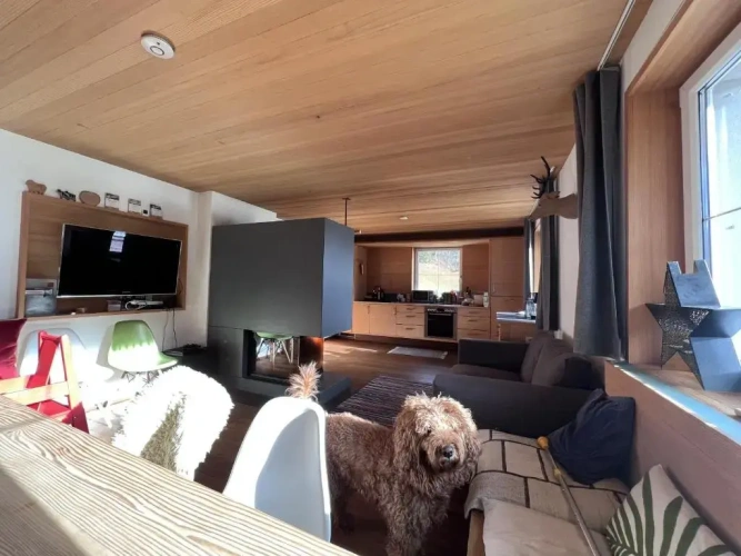 4 Bedrooms Cottage