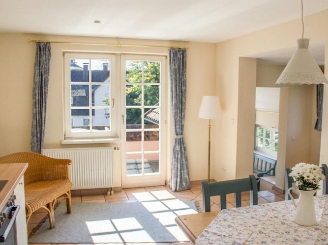 3 Bedrooms Apartment