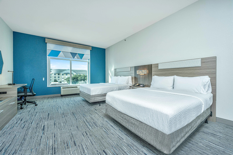 Holiday Inn Express And Suites Charleston Arpt Con photo 7