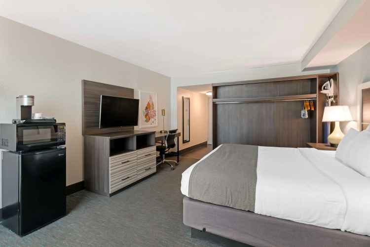 Best Western Plus Daytona Inn Seabreeze Oceanfront