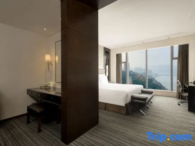 2 Bedrooms Suite