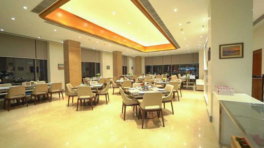 OYO 132 Hotel Royal T