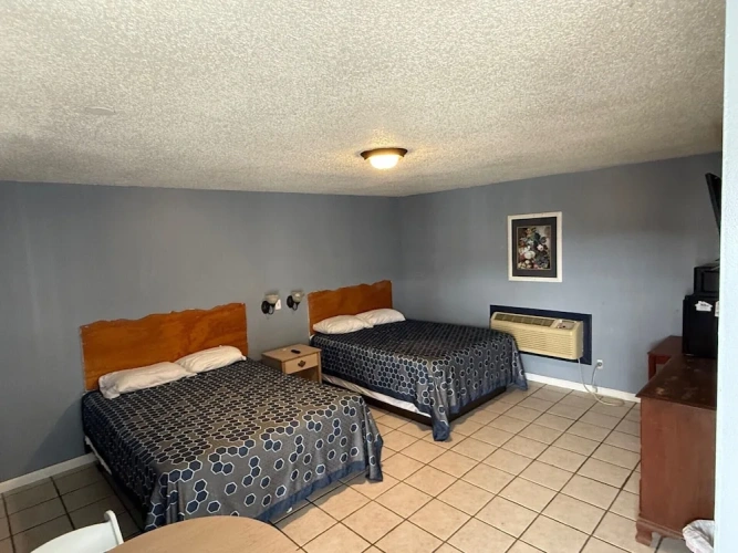 Economy Quadruple room