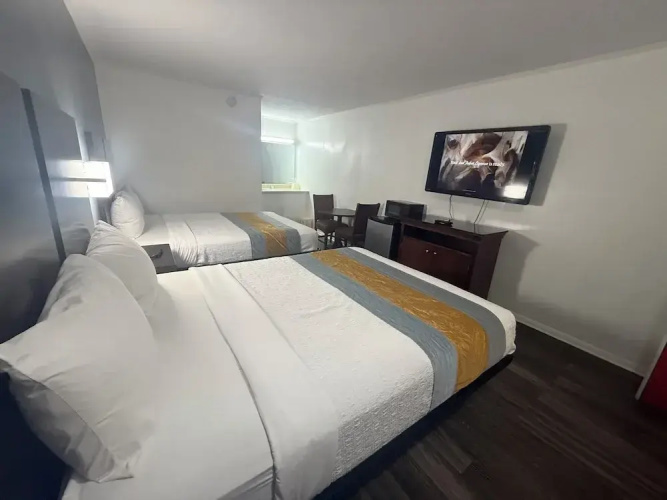 Smith Motel