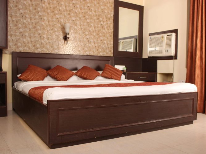 Hotel Varuna