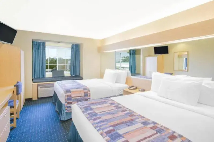 Microtel Inn and Suites Albertville