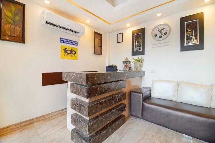FabHotel Primero