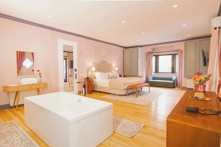 Presidential room