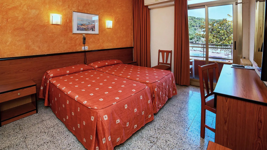 Standard Double room with balcony