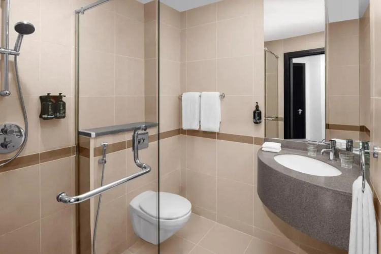 Holiday Inn Safa Park