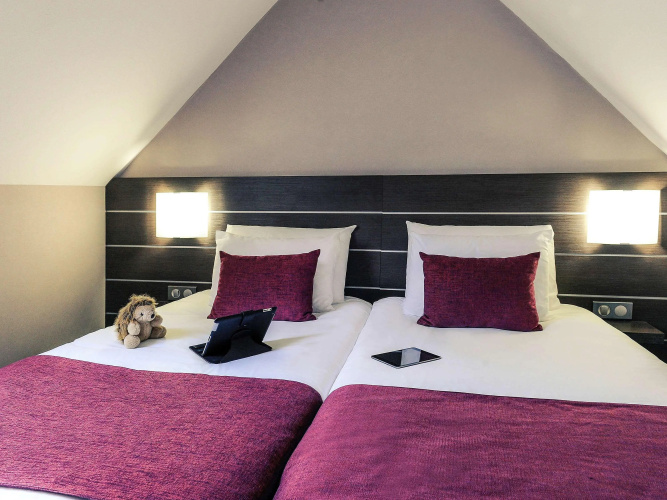 Mercure Omaha Beach Hotel