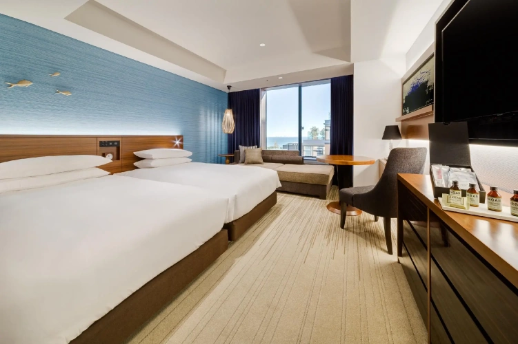 Club Access Twin room