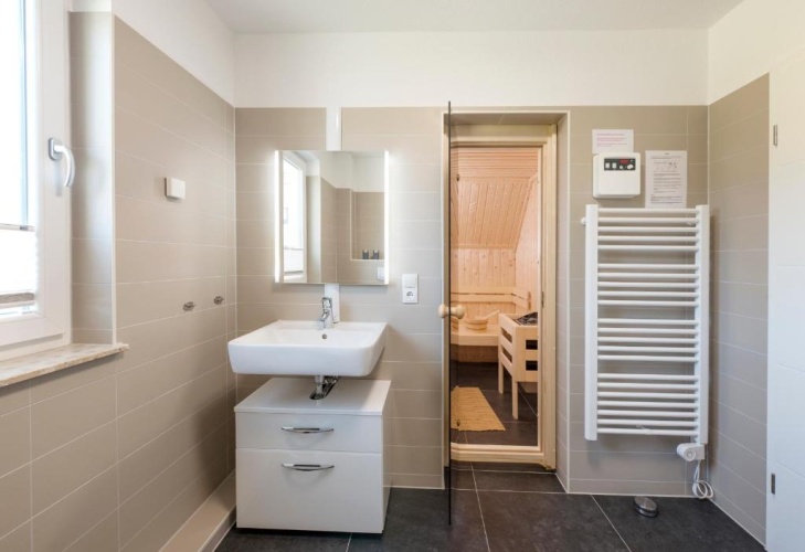 3 Bedrooms Cottage