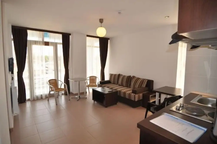 1 Bedroom Family Basement Studio with city view