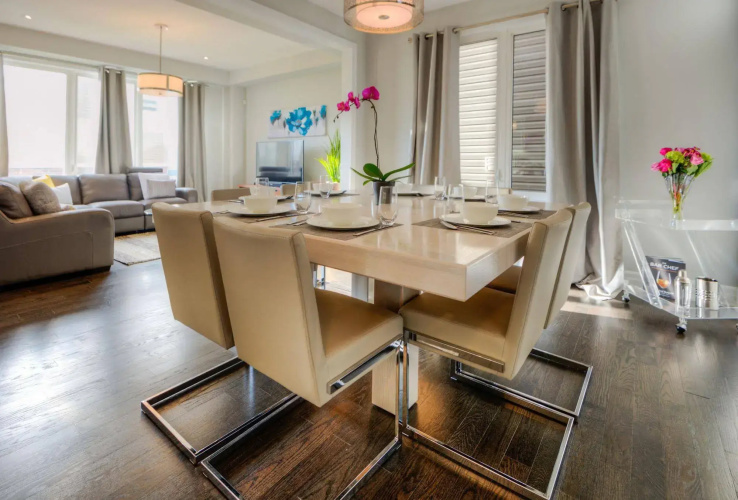 Executive Kitchener Home