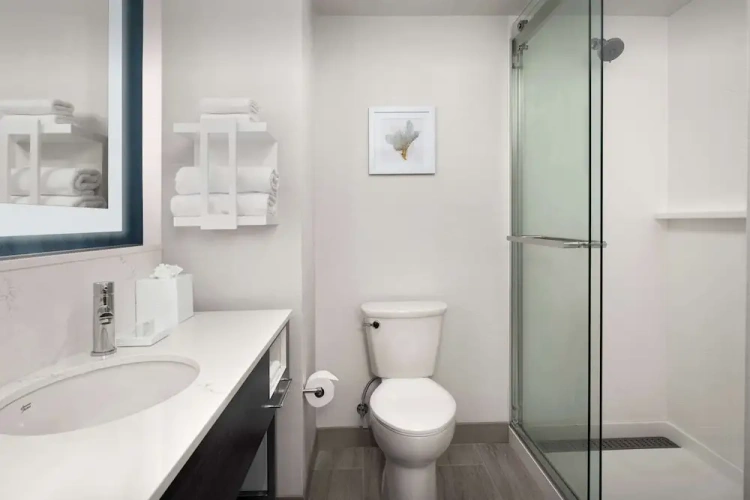 Quadruple Suite with balcony