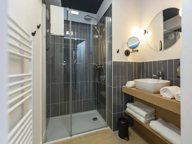 Quadruple Apartment