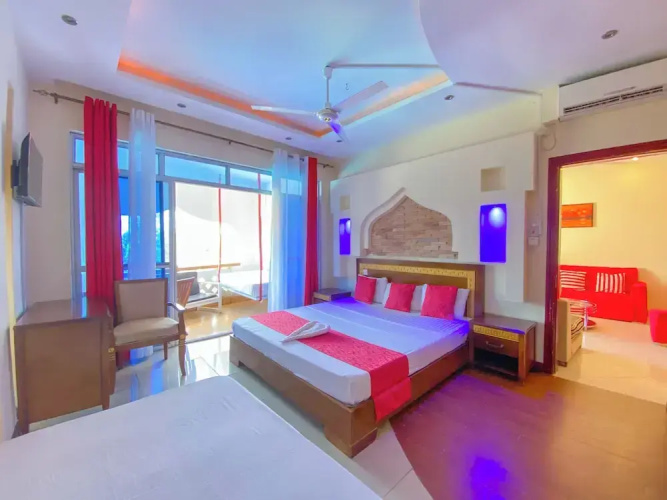 Sea Breeze Beachfront Apartments