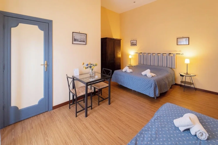 Classic Quadruple room