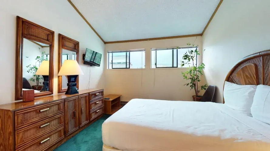 Summit 32 2 Bedrooms 2 Bathrooms Condo