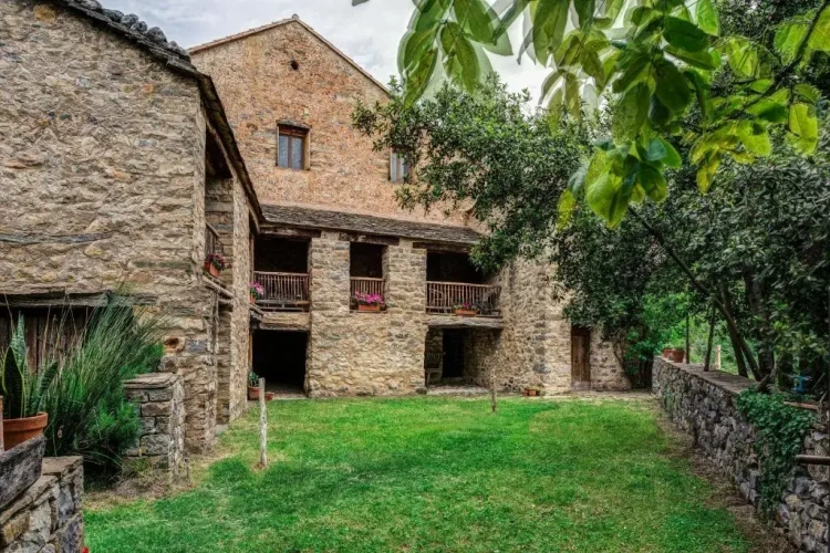 2 Bedrooms Cottage