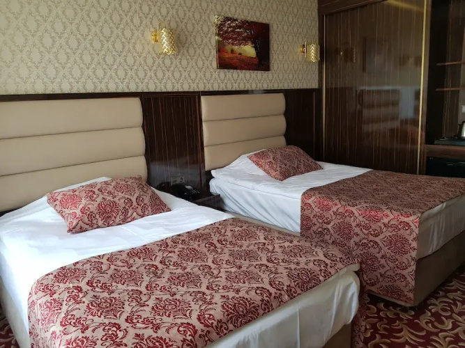 Savona Otel