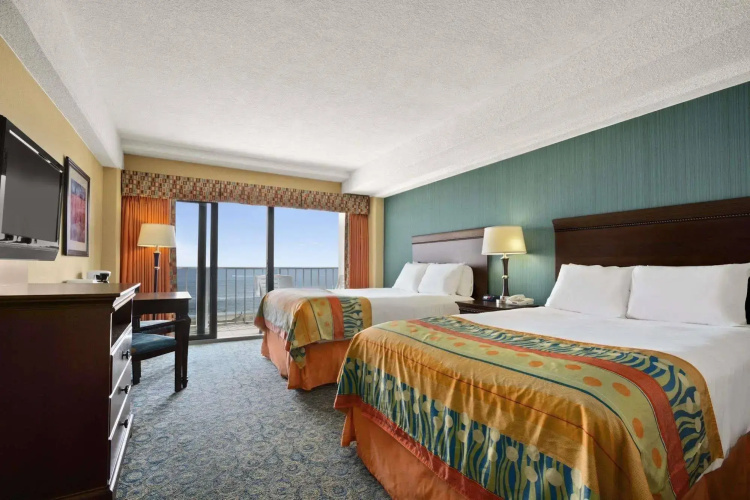DoubleTree by Hilton Virginia Beach Oceanfront South