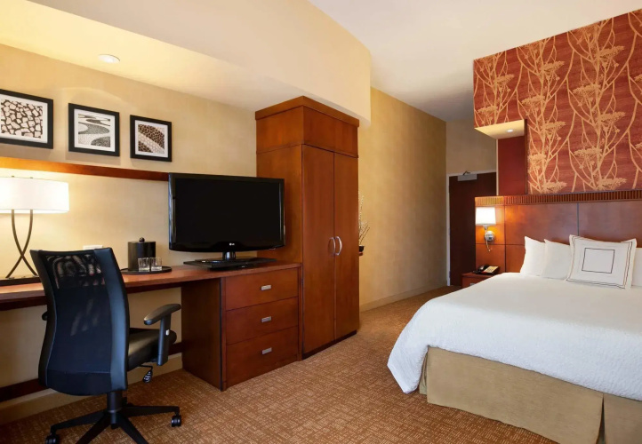 Sonesta Essential Junction City