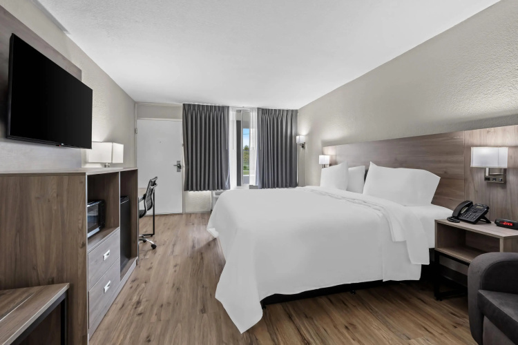 Quality Inn & Suites Ocala I-75 photo 8