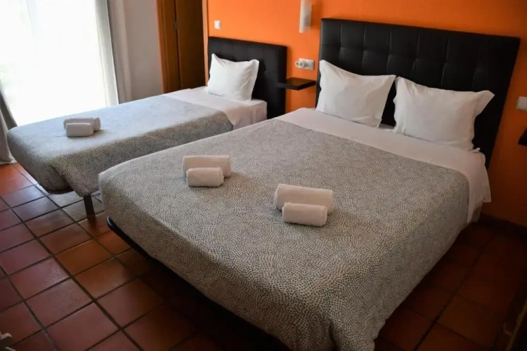 Standard Triple room with balcony