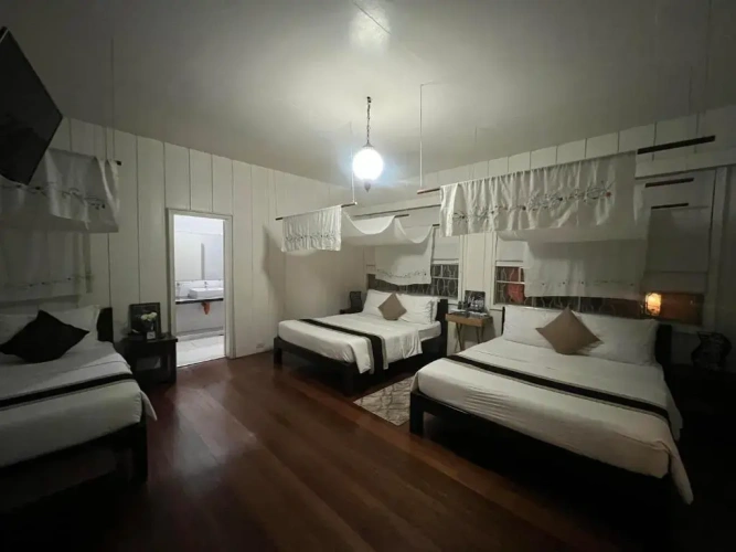 Standard Family room