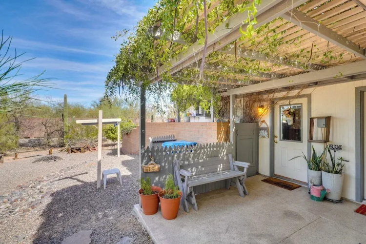 Walkable Studio w/ Patio in Tucson!