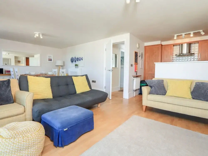 15 Combehaven