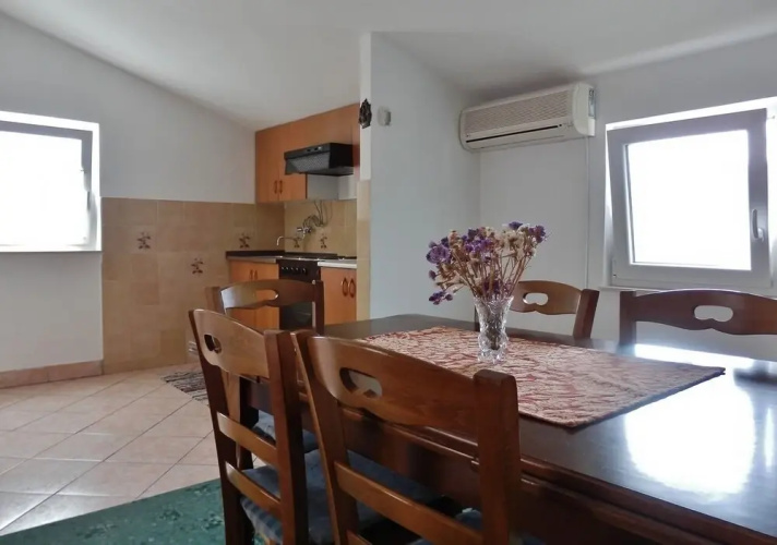 Makic - With Parking - A6