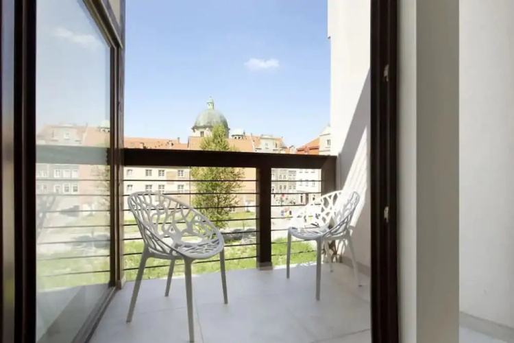 Sweet Suite Apart