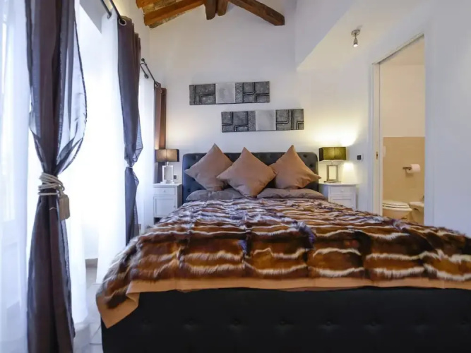 Ibernesi 1 Apartment