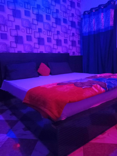 OYO HOME 70072 Relax Inn