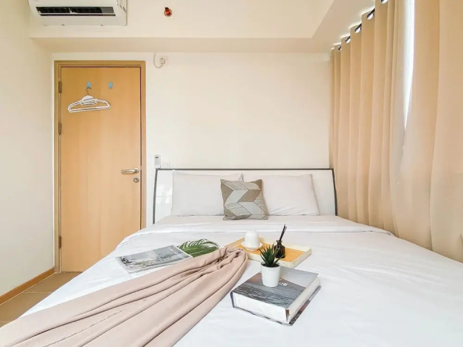 Simple Look 3Br Meikarta Apartment