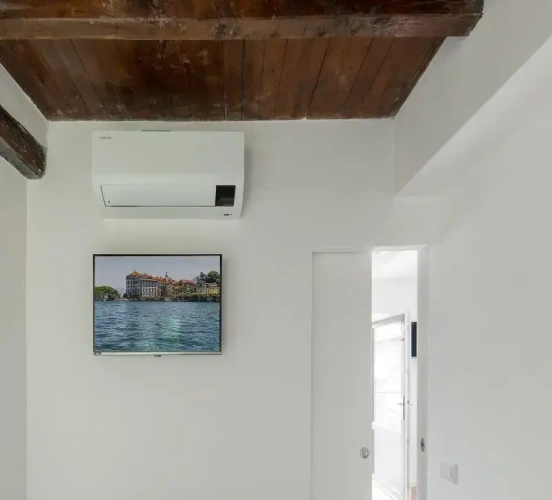 2 Bedrooms Classic Apartment