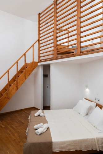 Standard Twin room with balcony and with city view