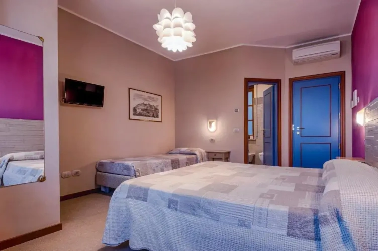 Standard Double room with view